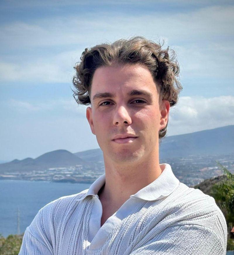 Adrià Hernandez Morell